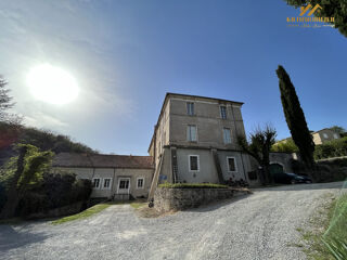  Immeuble � vendre 1684 m�