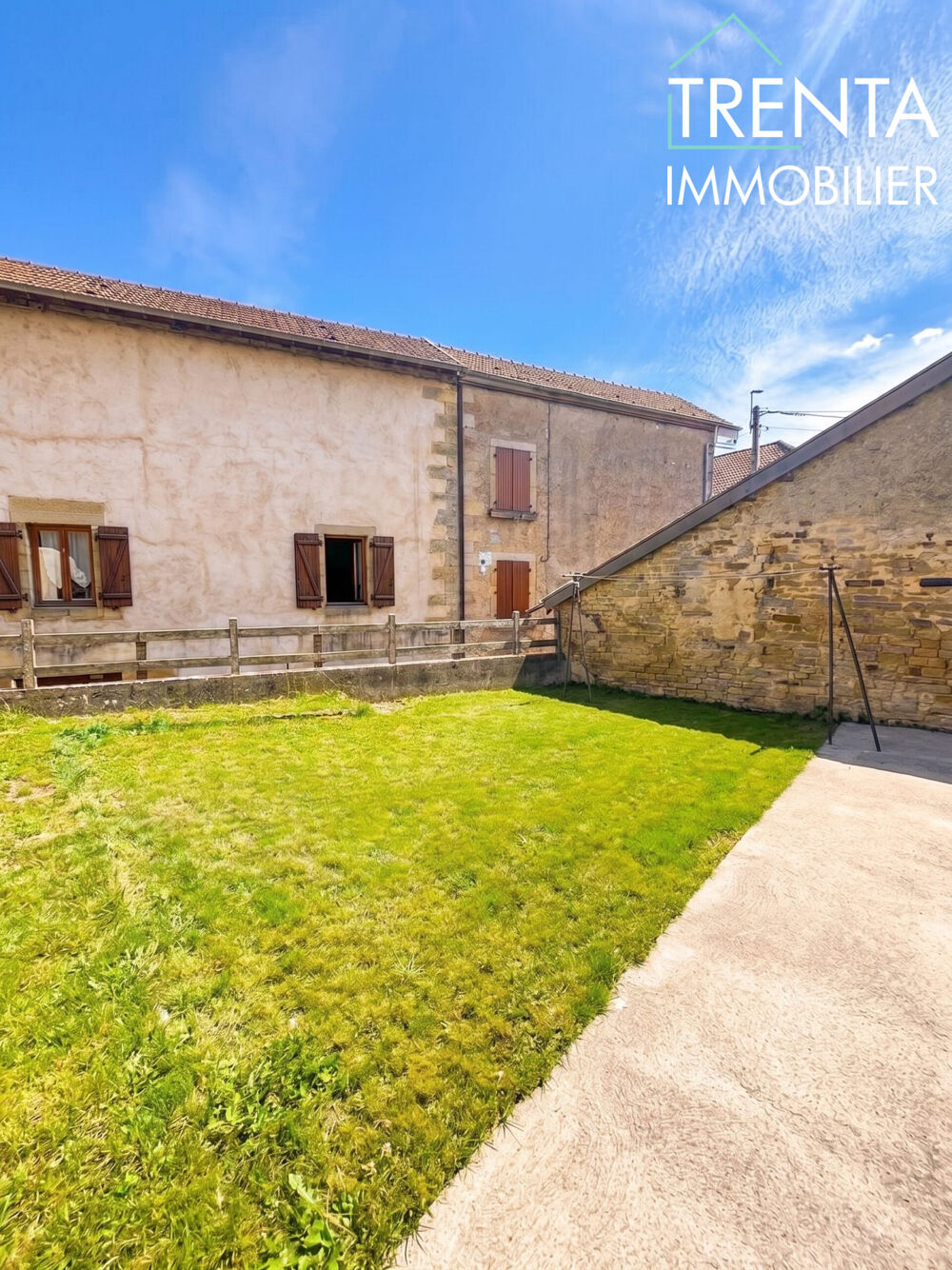 Vente Maison À vendre : Charmante maison en pierre à Fougerolles, Haute-Sa? Fougerolles-saint-valbert ()