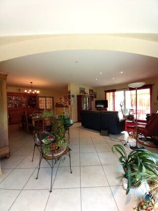  Maison � vendre 4 pi�ces 192 m�