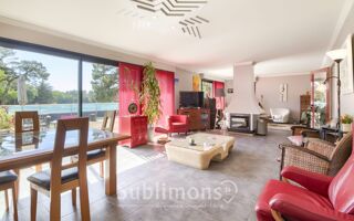 Maison � vendre 10 pi�ces 242 m�