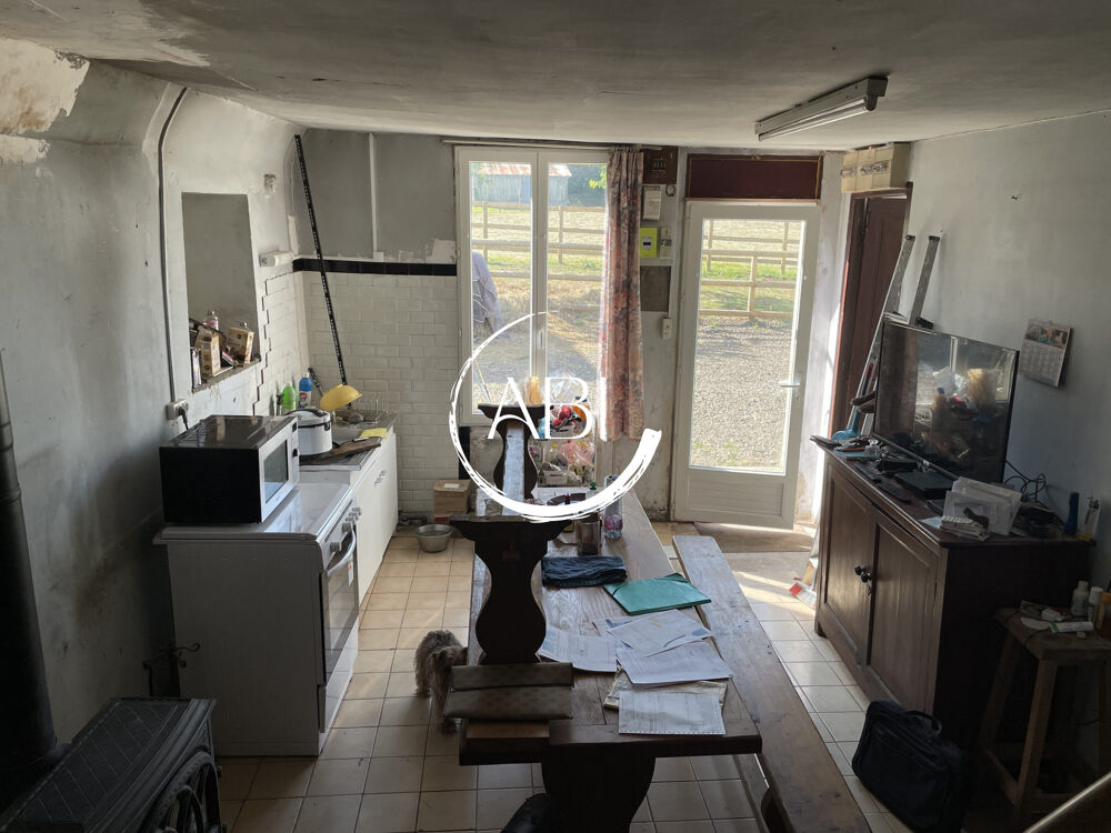 A 4 km de la gare, maison 80 m² à rénover terrain de 1420 m²