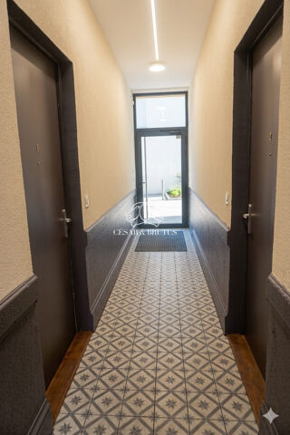 Immeuble à vendre 487 m² Lyon