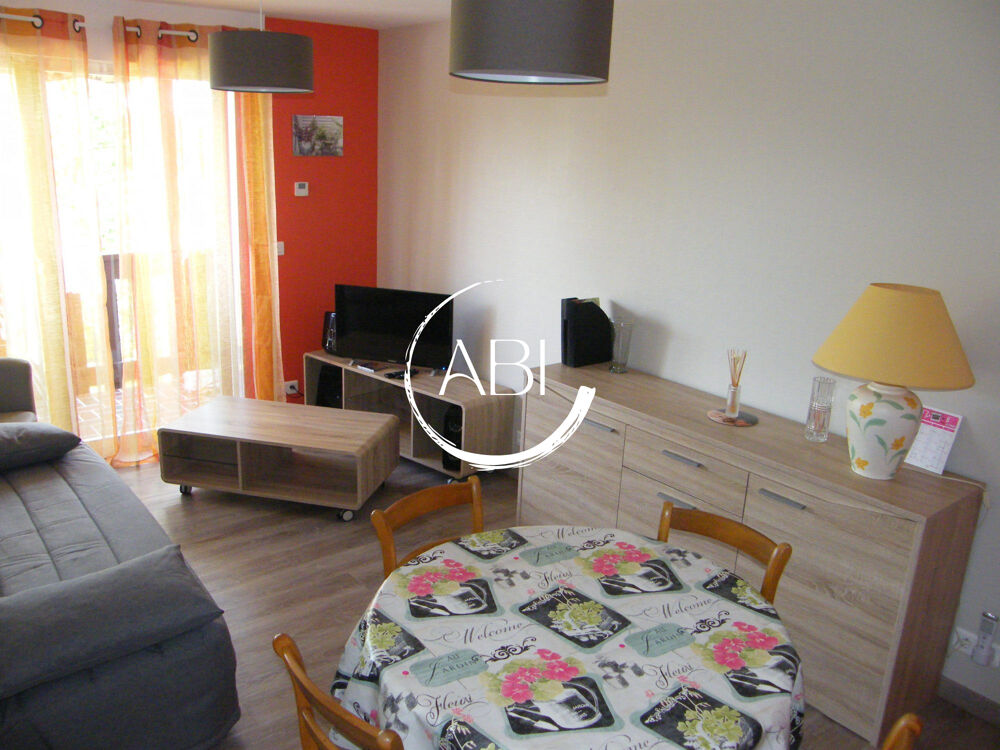 Appartement T2 rénové avec balcon Sud et parking à proximité