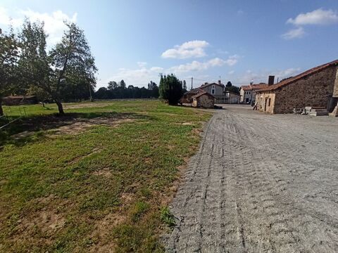 Grange R&eacute;nov&eacute;e Proche de CONFOLENS ! 98640  Charente