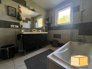  Maison � vendre 8 pi�ces 215 m�