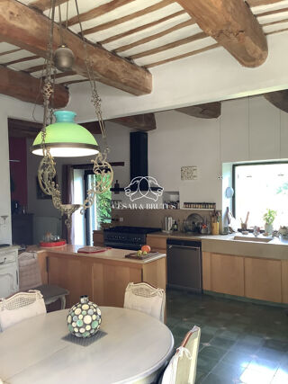  Maison  vendre 11 pices 360 m