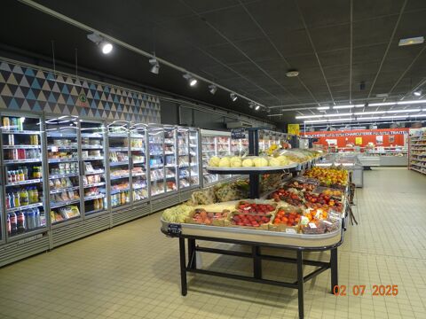   SUPERMARCHE 510 M2 / TRES BON ETATS 