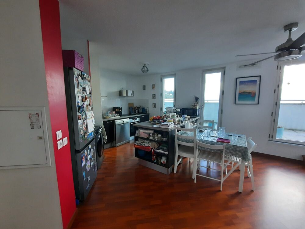 appartement climatisé en dernier étage terrasse