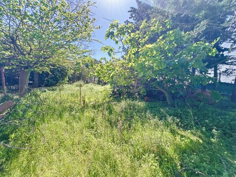 TERRAIN CONSTRUCTIBLE CENTRE VILLE AU CALME 190000 83500 La seyne-sur-mer