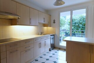  Appartement à louer 4 pièces 119 m²