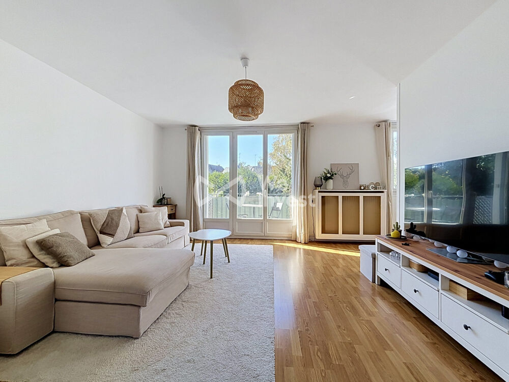 MARLY-LE-ROI  3 PIÈCES AVEC BALCON, PARKING ET CAVE  À 2