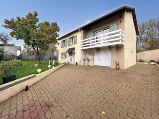  Maison � vendre 9 pi�ces 132 m�