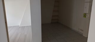  Appartement à louer 2 pièces 33 m²
