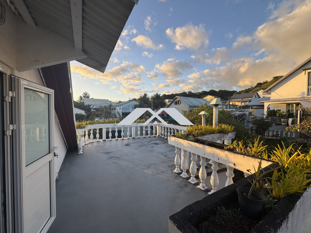 Vente Maison Superbe Maison Familiale avec de beau volume PETIT-ÎLE Petite-Île