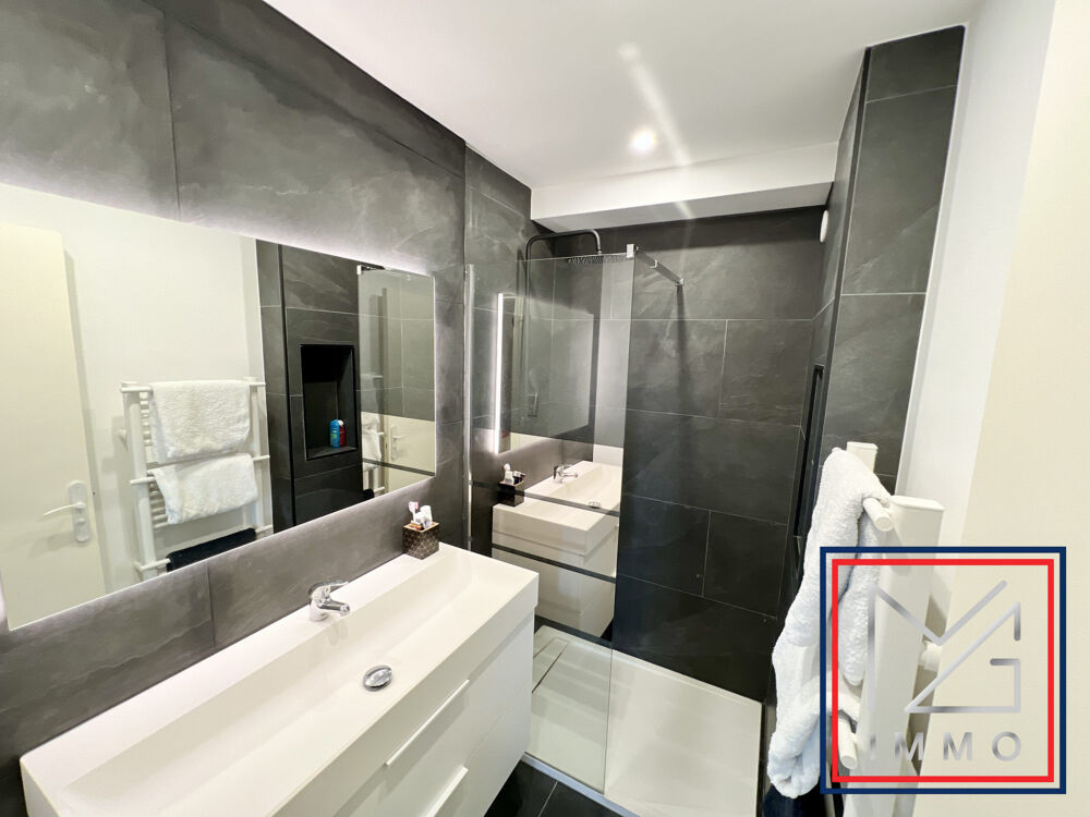 MAGNIFIQUE T2 DERNIER ETAGE