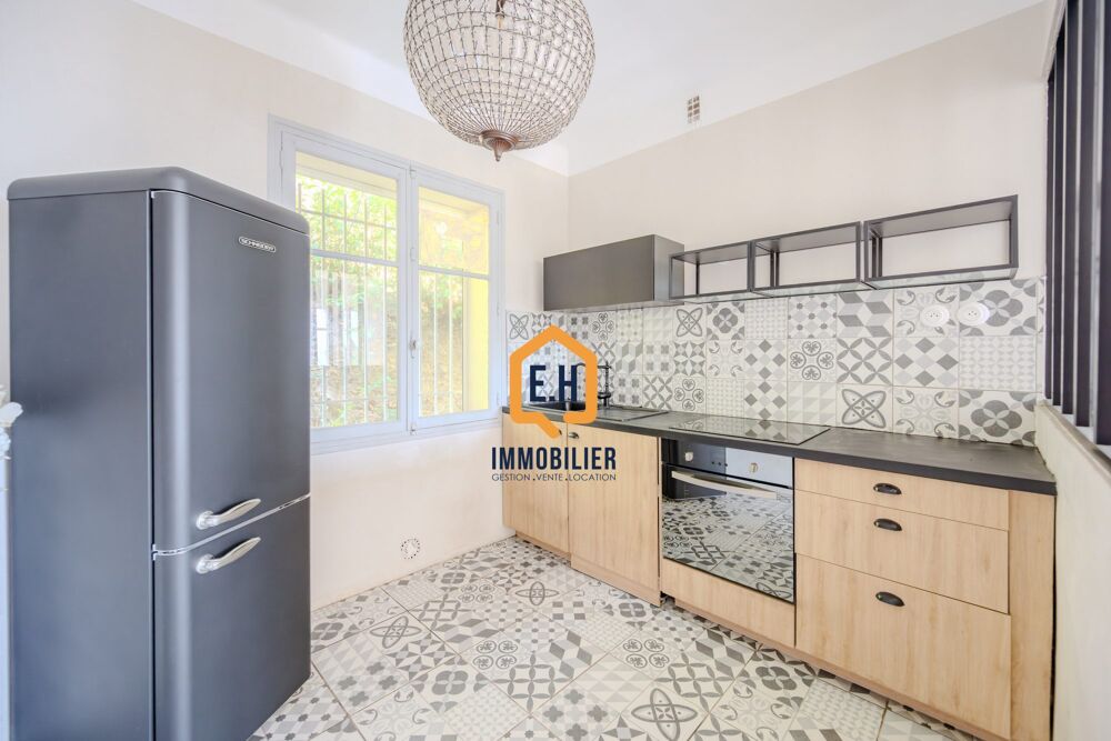 Vente Appartement À VENDRE – T3 TRAVERSANT AU CHARME UNIQUE, APERÇU MER & VUE Toulon