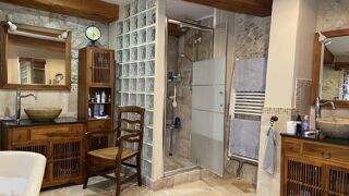  Maison à vendre 15 + pièces 374 m²