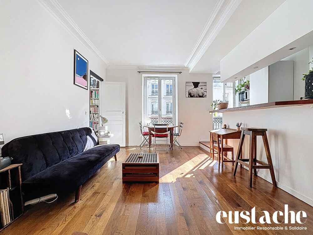 Vente Appartement Charmant 2 pièces en angle, lumineux et en étage, au pied de l Paris 18