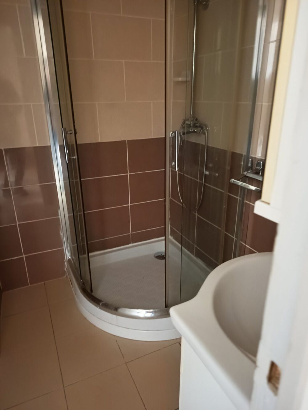 Appartement T2 lumineux avec terrasse et cave