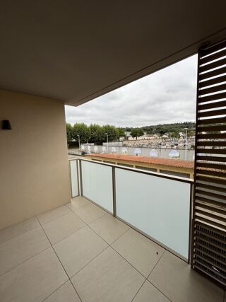  Appartement à louer 3 pièces 60 m²