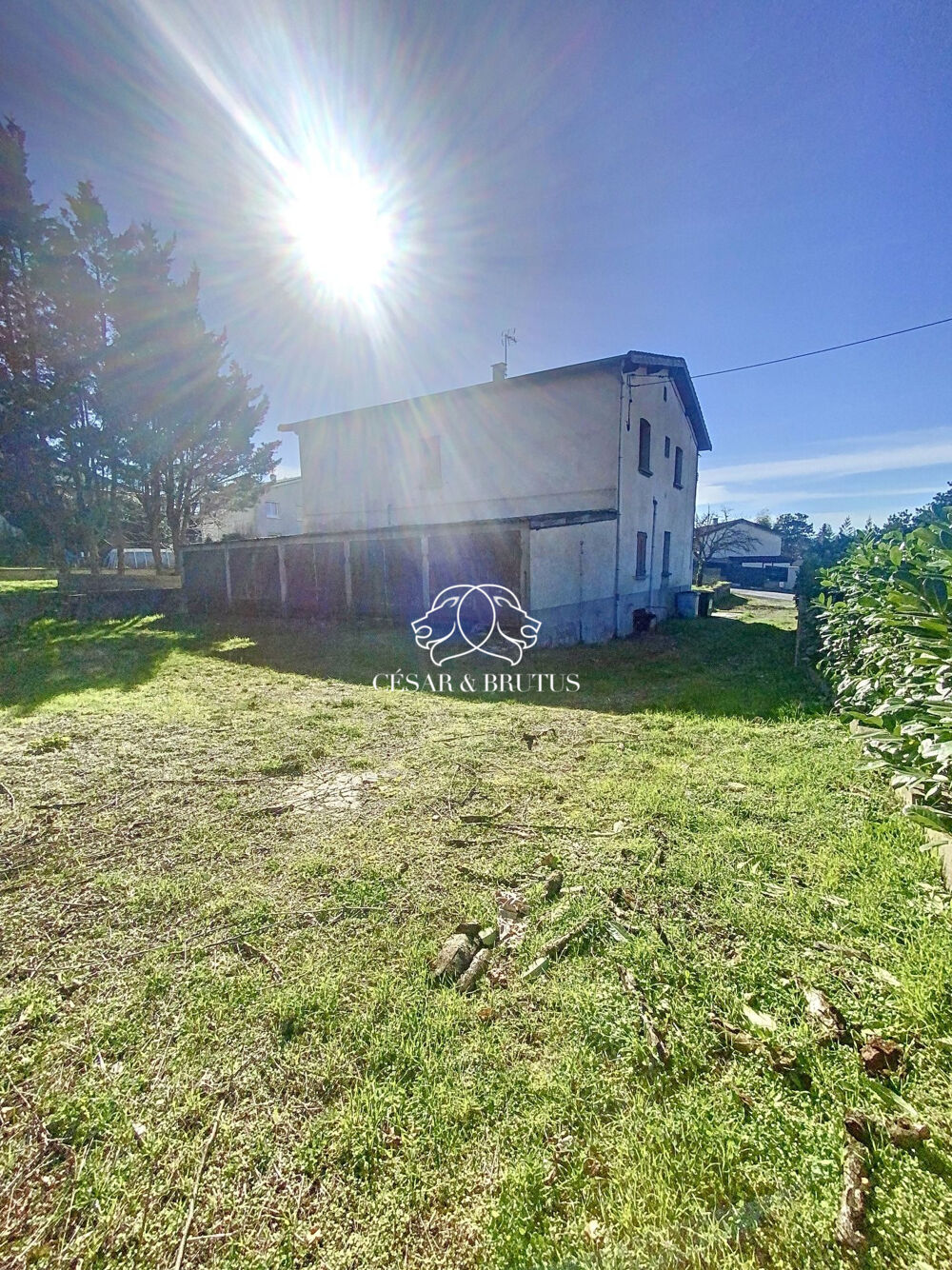 Maison 9 pièces 190 m² · à Lorette · 190 m² · 220 000 €