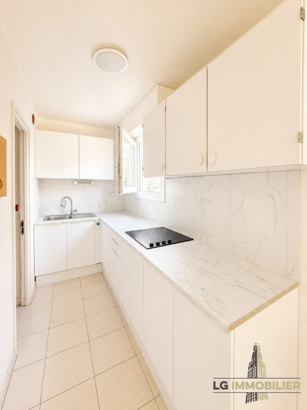 Location Appartement PARIS 20EME - TYPE 2 AVEC BALCON ET PARKING Paris 20