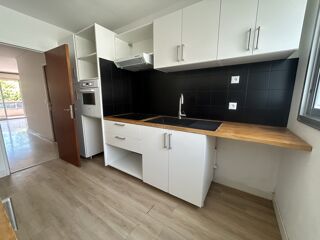  Appartement à louer 4 pièces 95 m²