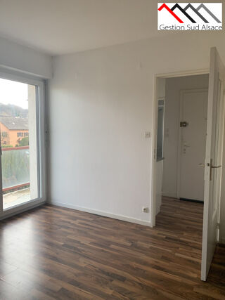  Appartement à louer 1 pièce 26 m²