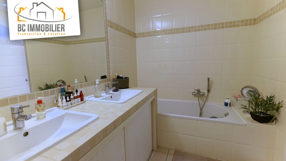 � vendre  Appartement Pr�vessin-Mo�ns (01280)