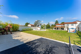  Maison � vendre 6 pi�ces 250 m�