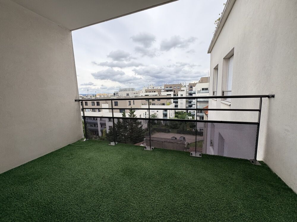 Location Appartement TRES BEAU T2 AVEC TERRASSE ET GARAGE Villeurbanne