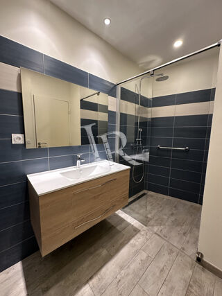  Appartement à louer 2 pièces 44 m²