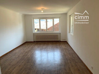  Appartement à louer 4 pièces 85 m²