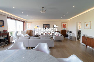  Appartement à vendre 5 pièces 184 m²