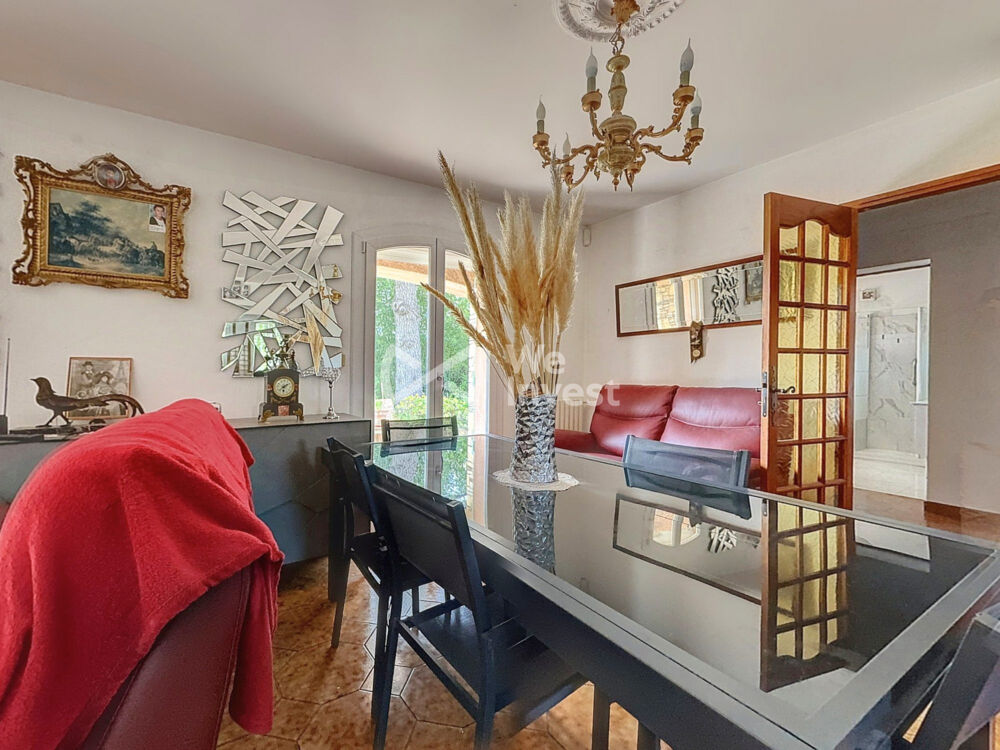 Villa familiale T6 de 136 m²  Terrain de 739 m²  Double