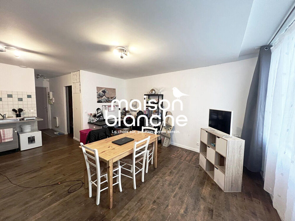 Vente Immeuble Immeuble de rapport - 7 pièces - 200 m² Saint-maixent-l'École
