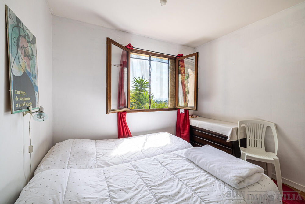 à vendre  Maison Cagnes-sur-Mer (06800)