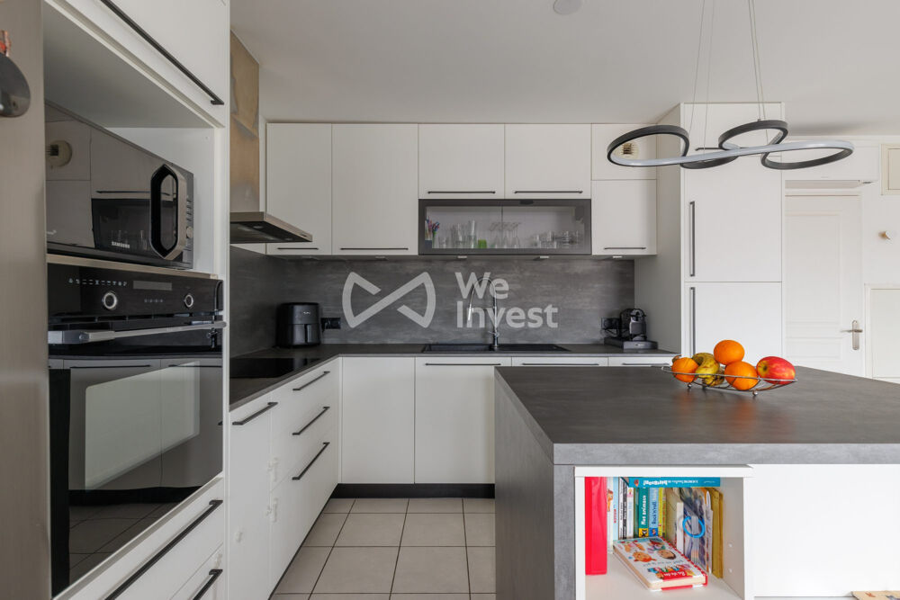 MEYZIEU CENTRE  T3 de 67 m²  Dernier étage avec ascenseu