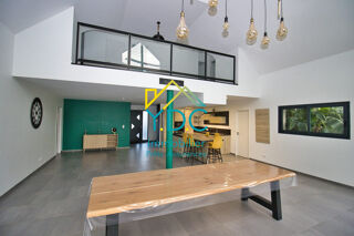  Maison � vendre 7 pi�ces 232 m�