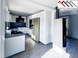  Maison à louer 6 pièces 112 m²