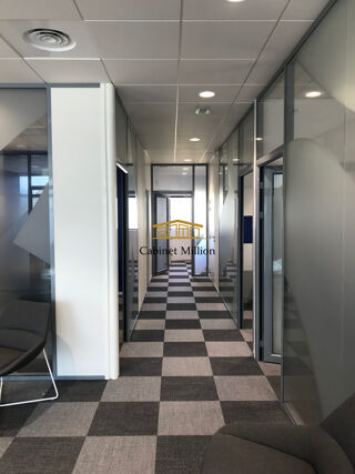  Immeuble � vendre 215 m�