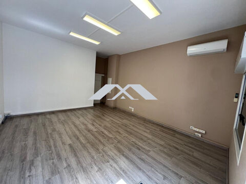 local 35 m&sup2; saint denis 890 97400 Saint-denis