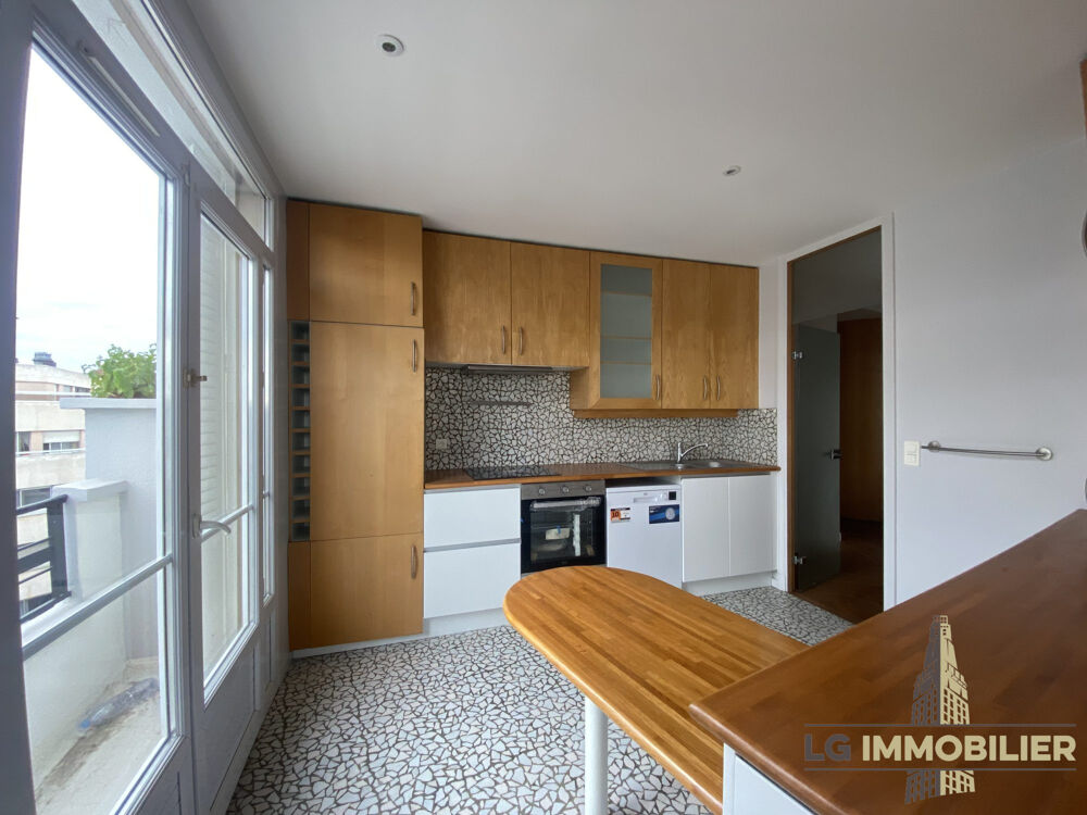 Location Appartement CENTRE-VILLE - TYPE 3 AVEC BALCON, CAVE, PARKING Amiens