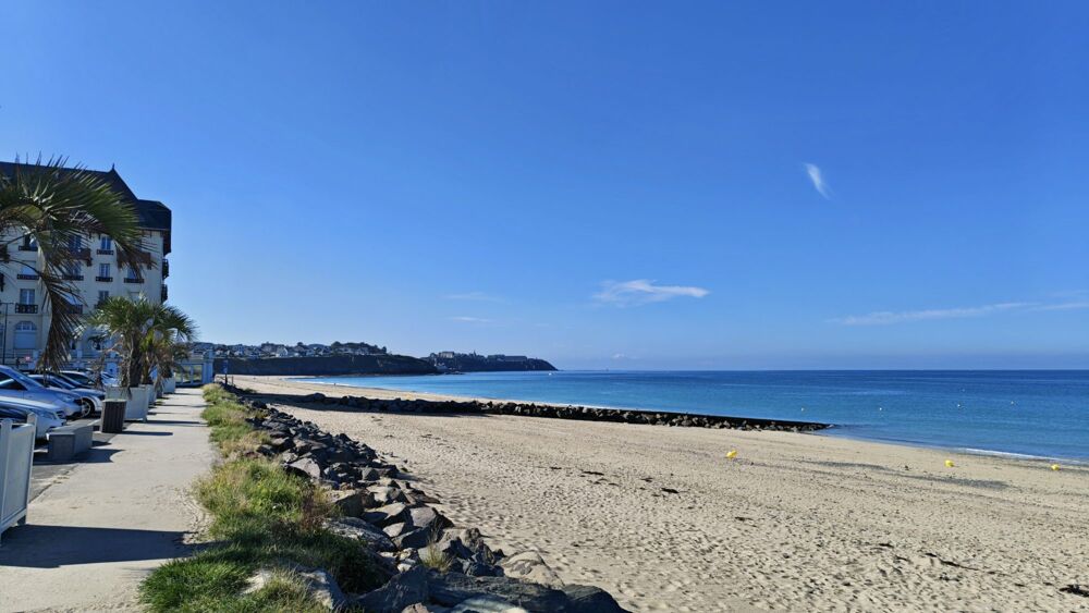 T2 avec spacieuse terrasse 3è étage