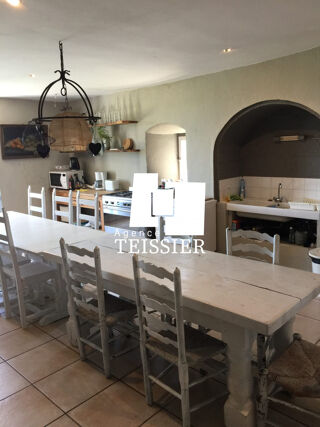  Maison � vendre 15 + pi�ces 300 m�