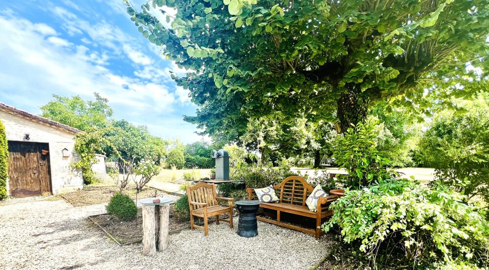 Vente Maison Manoir en pierre avec 7 chambres, gîte indépendant, piscine ch Angoulême