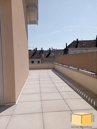 Location Appartement 3 pièces duplex, centre ville de BELLEY (01300) Belley