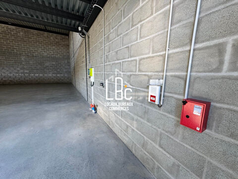   Basse Goulaine - Local d'activité neuf 255 m² à vendre 