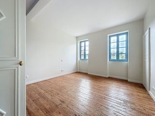  Maison à louer 5 pièces 162 m²