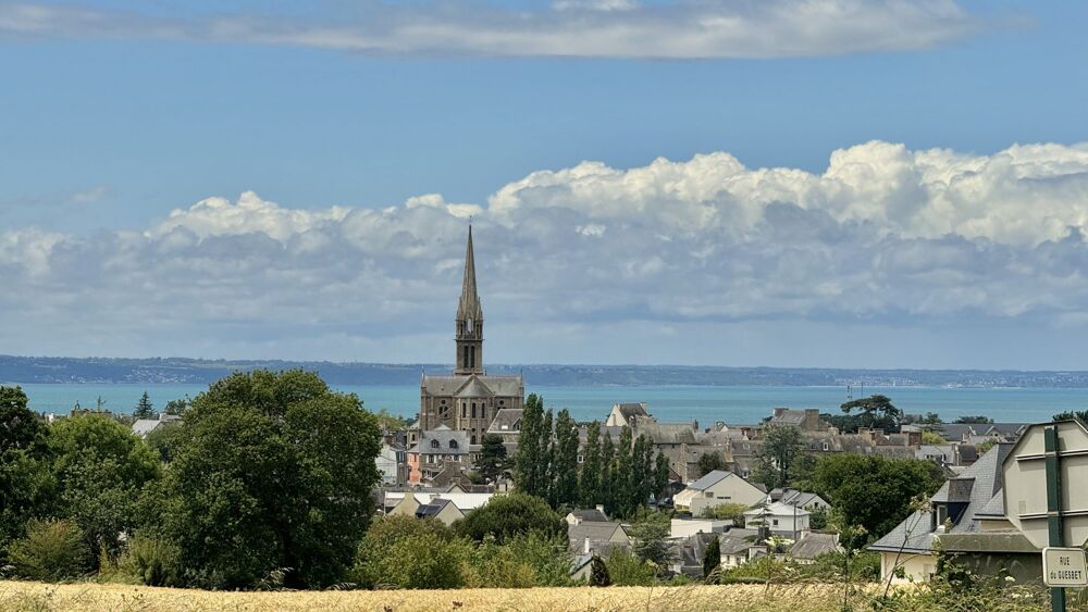   Pl�neuf-Val-Andr� (22370)